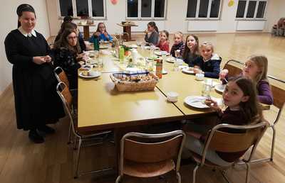 Mädchen Faschingswochenende